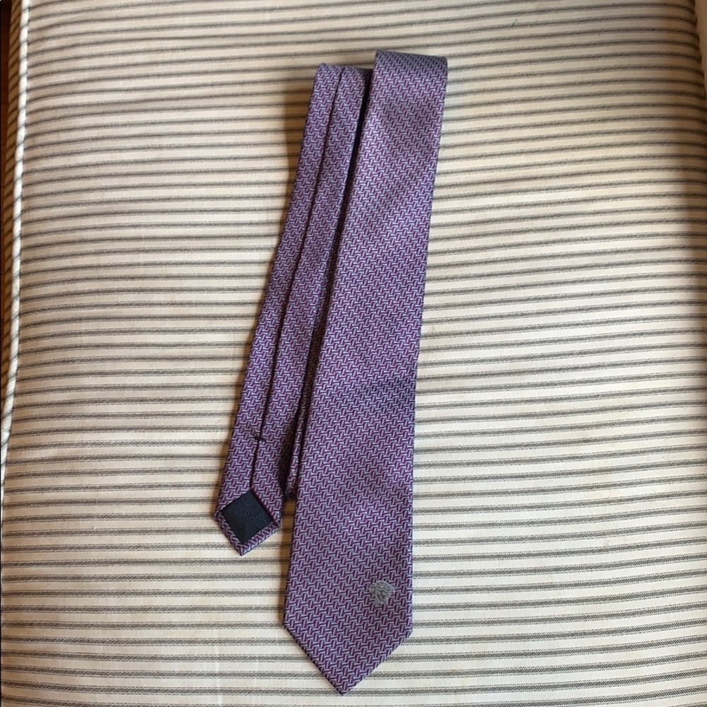 Men’s Versace tie